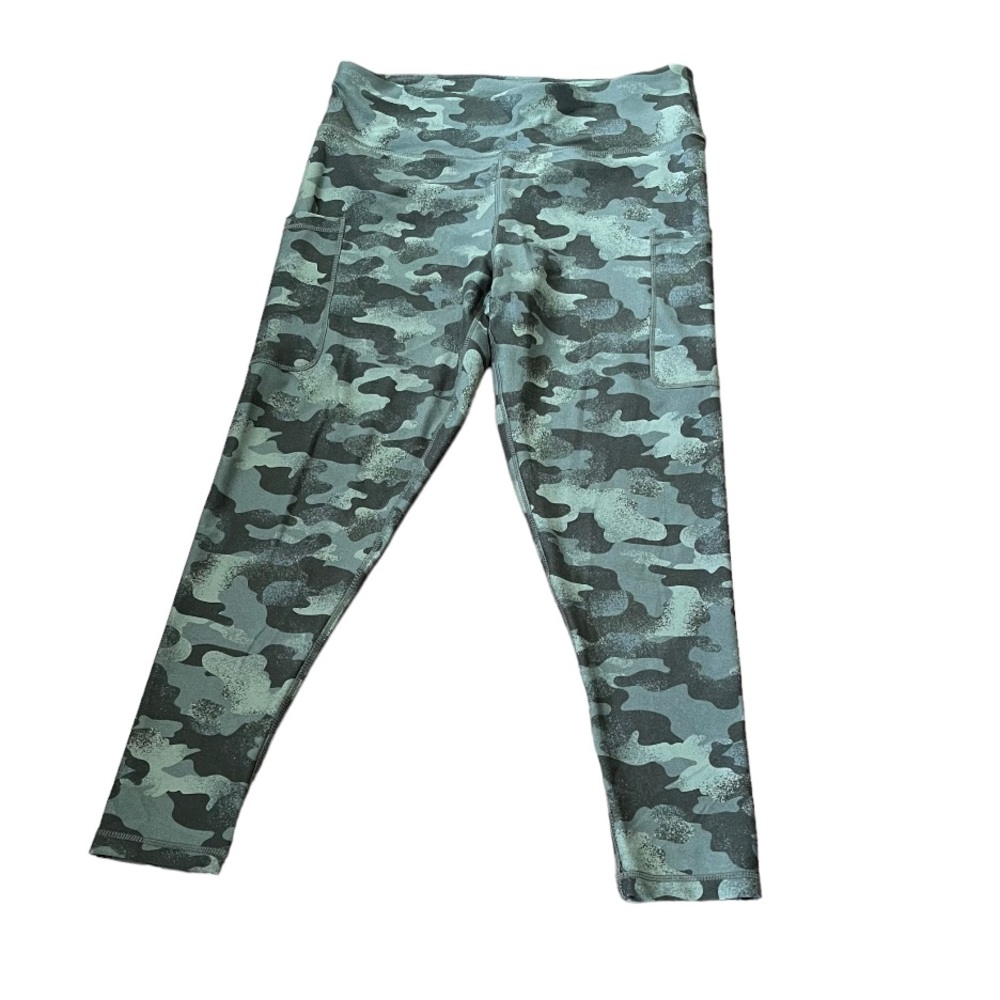 NWOT • AGX Active Camouflage Leggings
